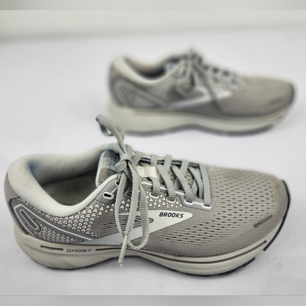 Brooks Ghost 14 Women's 7 M Gray Athletic Running Shoes - Picture 2 of 8